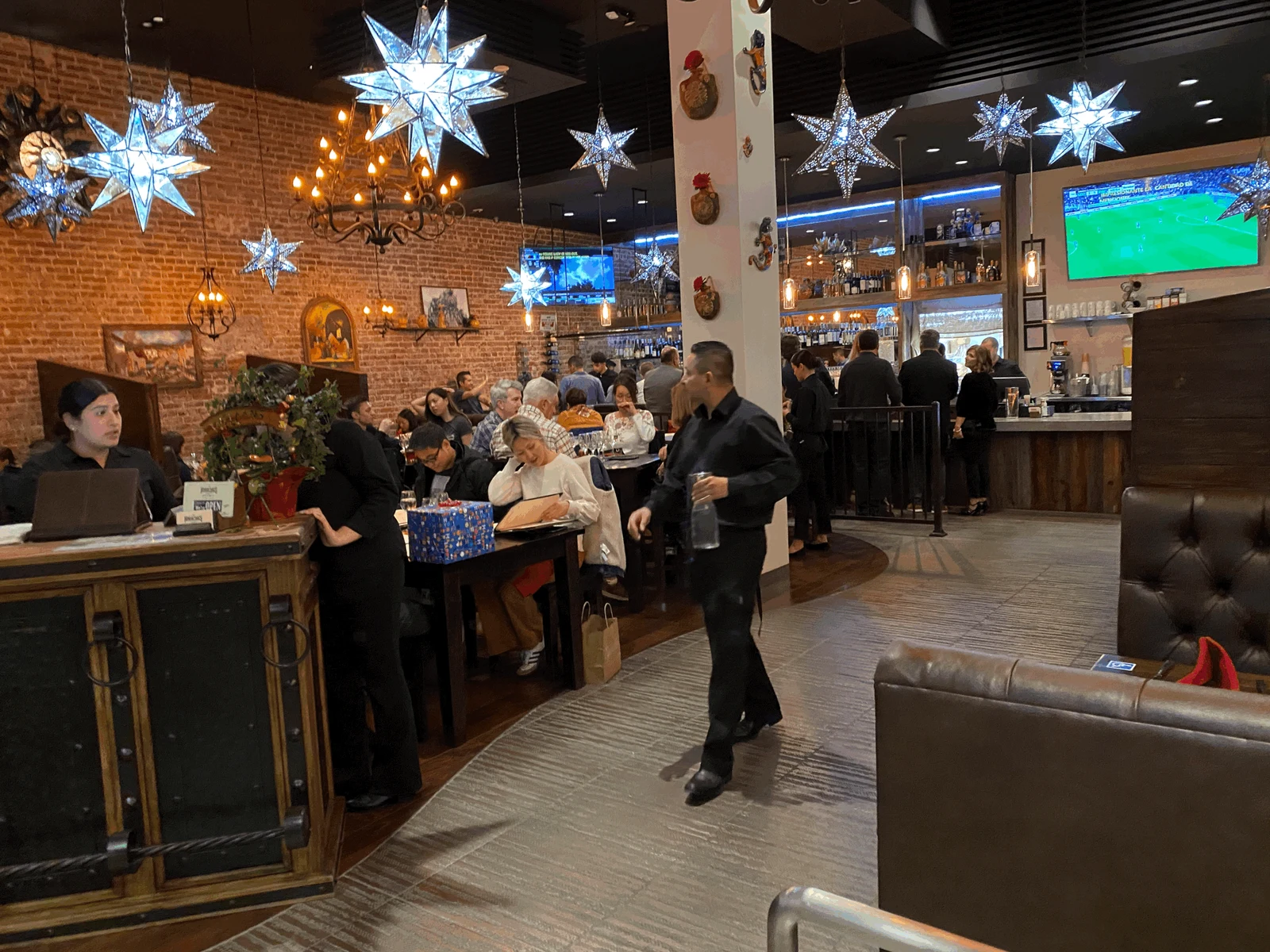 Dining room at Anayas Restaurant in Pasadena